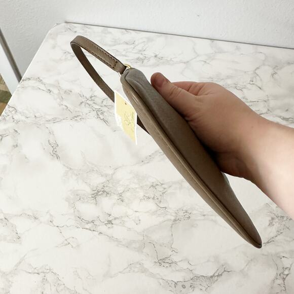 Michael Kors Fulton Dark Dune Top Zip Leather Wristlet Goldtone Hardware - Picture 4 of 10